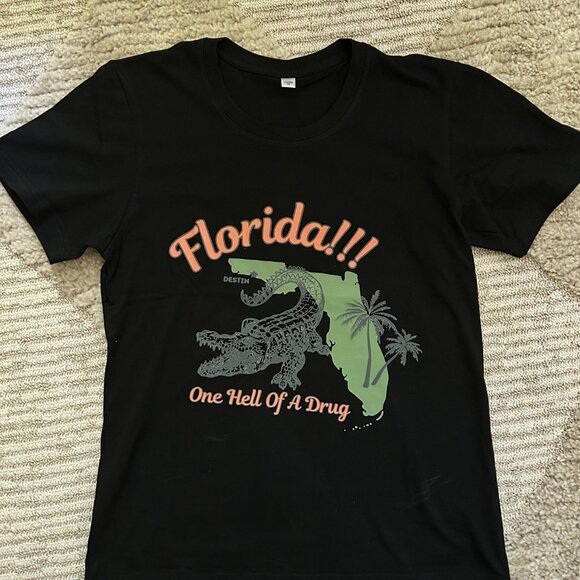 Taylor Swift Tshirt sz M - Picture 2 of 2